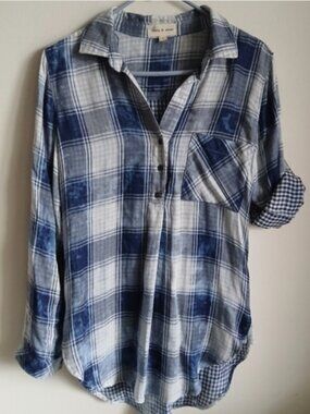 Cloth & Stone Shirt Women Small Button Up Long sleeve White Blue Plaid